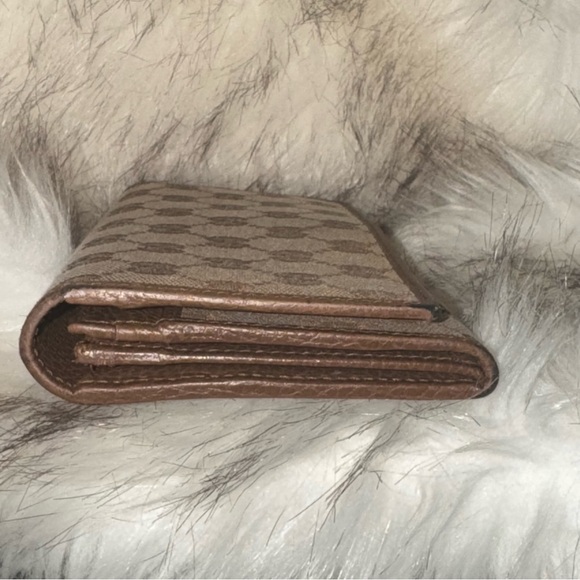 💰⬇️ GUCCI 
Pre-Loved Beige GG Canvas Flap Continental Wallet 💕 - Picture 14 of 16